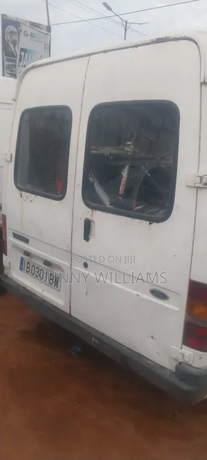 Ford Transit 2004 White
