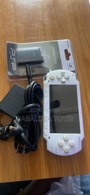 PSP M1000 With Charger and Battery
