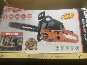 Gasoline Chainsaw.