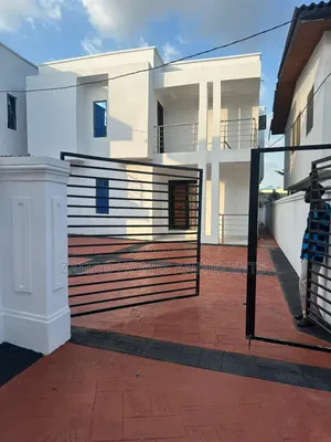 4bdrm Duplex in Dejo Oyelese Old, Ibadan for sale