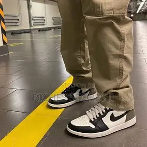 Air Jordan 1 Retro Low Og Mocha SNKS