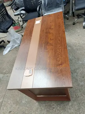 Executive Office Table Size 1.4 Meters