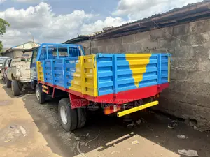 Toyota Dyna 200 1998 Model Japan 6 Tyres