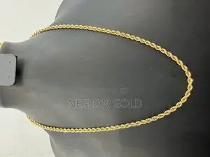 Pure Italy 750 Tested 18karat Twisted Design Necklace