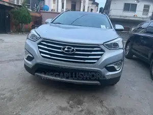 Hyundai Santa Fe Limited 4dr SUV (3.3L 6cyl 6A) 2015 Silver