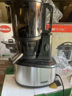 Boma 2in1 Electric Juicer and a Citrus Juicer