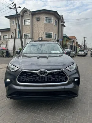 Toyota Highlander Limited 2021 Gray