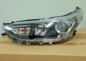 Head Lamp Yaris 2019