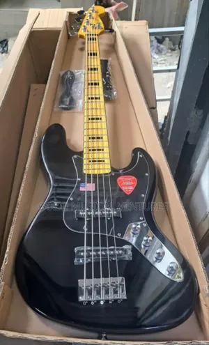 Fender Squier Jazz Bass 5-Strings Ative Black Colour