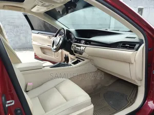 Lexus ES 2016 Red