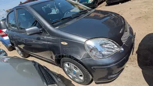 Toyota Yaris 2006 Gray