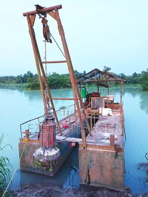 Automatic Dredger With Toyo Pump System.
