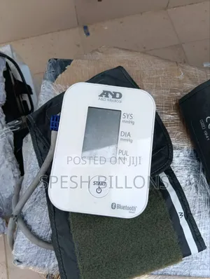Medical Bluetooth Bp Monitor
Accurate 
Tracks Blood Pressure Pulse