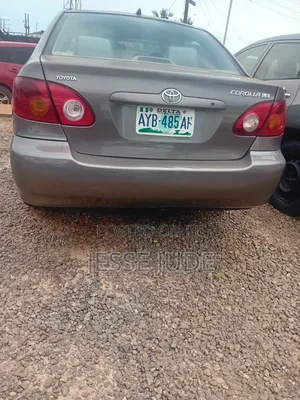 Toyota Corolla 2004 Gray