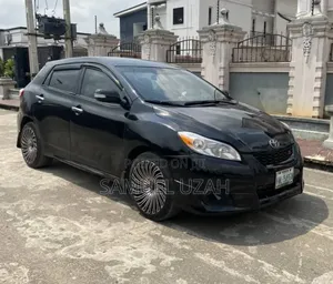 Toyota Matrix Hatchback FWD (1.8L 4cyl 5M) 2008 Black