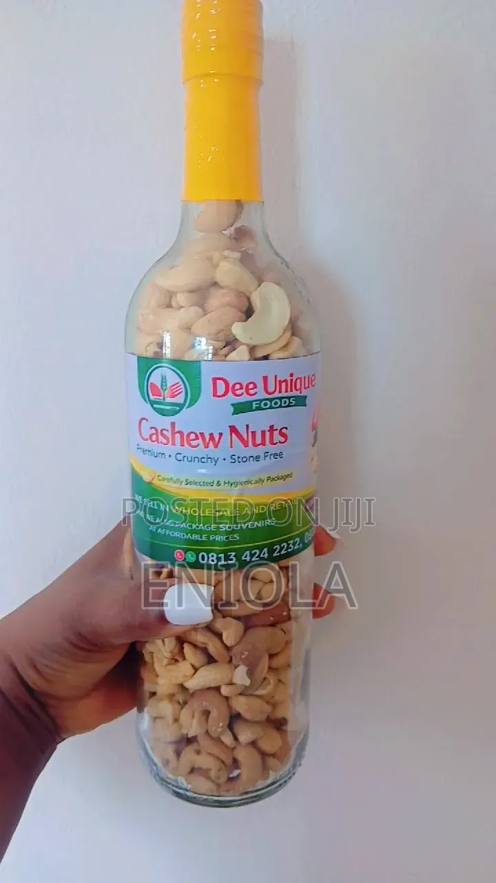 Dee Unique Cashew Nuts