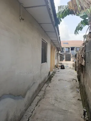 4bdrm Block of Flats in Aduloju, Ibadan for sale