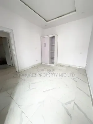 Mini Flat in Ikota for rent