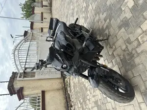 Yamaha 2023 Black