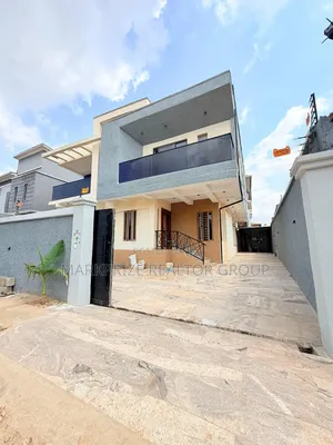 Furnished 4bdrm Duplex in Off Ikeja Lagos for sale