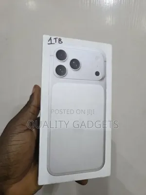 New Apple iPhone 17 Pro Max 1 TB Silver