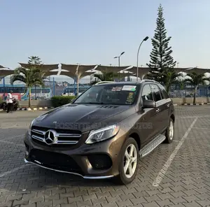 Mercedes-Benz GLE-Class GLE 350 2018 Brown