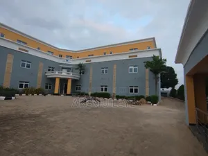 20bdrm Apartment in Opposite Diamond, Akute Ajuwon for sale