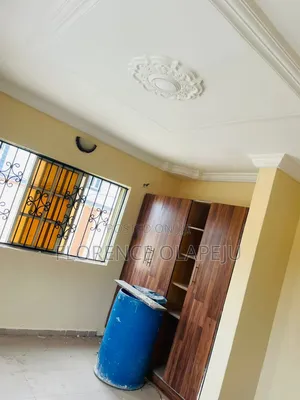 2bdrm Block of Flats in Off Bovas, Adeoyo, Oluyole for rent