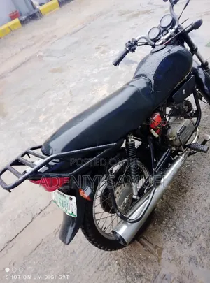 Hero 2022 Black