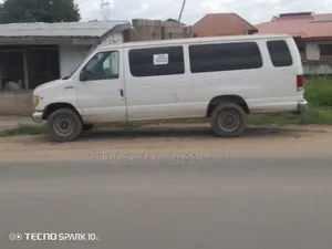 Ford E350 2005 White