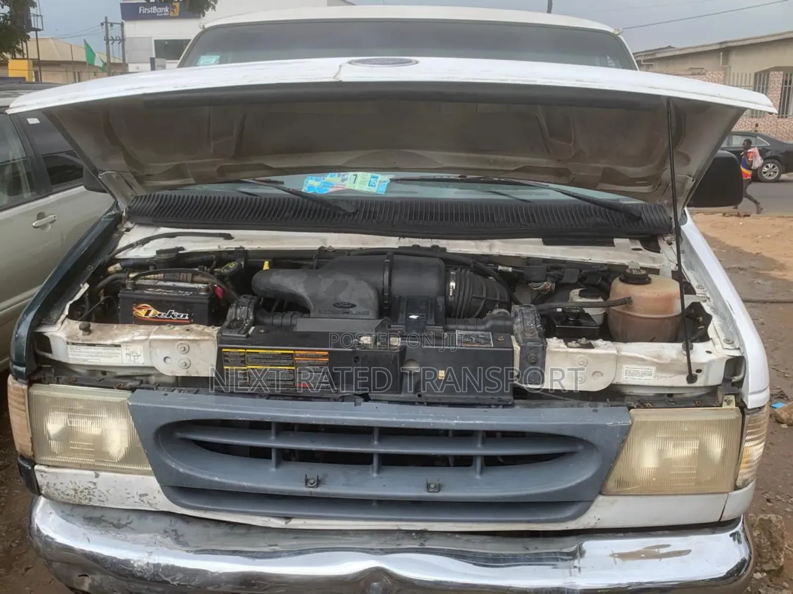 Ford E350 2005 White