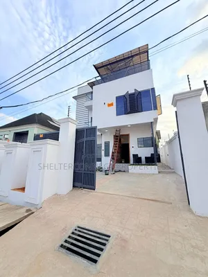 5bdrm Duplex in Ogba GRA for sale