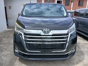 Toyota Granvia 2019 Black