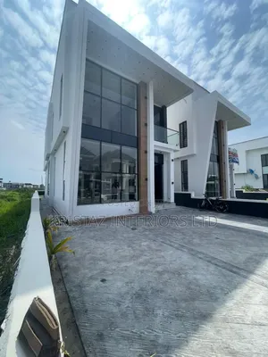 5bdrm Duplex in Ikota for sale