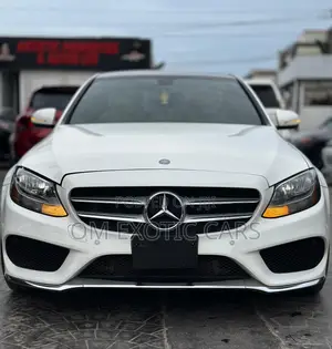 Mercedes-Benz C300 Base AWD 4Matic Sedan (2.0L 4cyl 7A) 2015 White