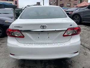 Toyota Corolla LE 4dr Sedan (1.8L 4cyl 4A) 2011 White