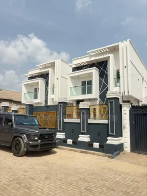 4bdrm Duplex in Agbado for sale