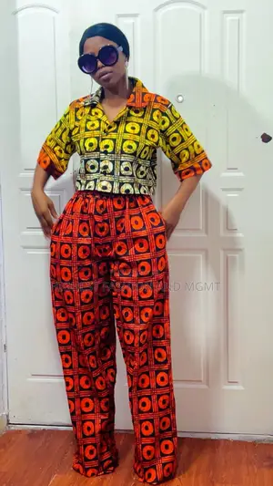 Casual Top and Baggy Pants - Style 309