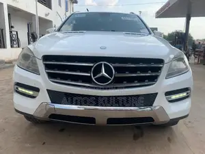 Mercedes-Benz M Class ML350 4MATIC 4dr SUV AWD (3.5L 6cyl 7A) 2014
