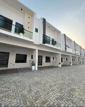 4bdrm Townhouse/Terrace in Ikota, Lekki for sale
