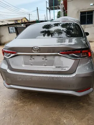 Toyota Corolla SE 2023 Gray