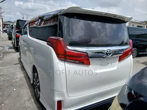 Toyota Alphard 2019 White