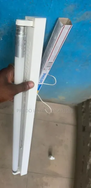 2ft Philips Fitting Single