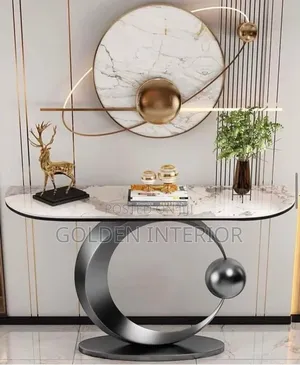 Quality Imported Console Stand
