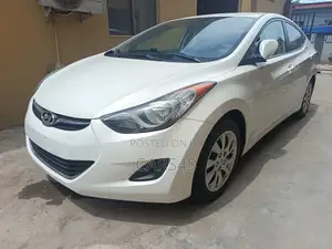 Hyundai Elantra 2013 White