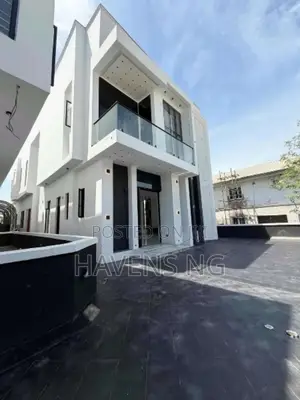 5bdrm Duplex in Ikota for sale