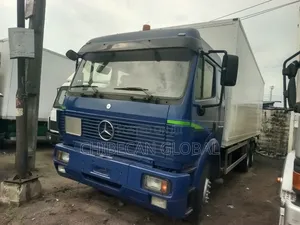 1838 Benz Truck 10 Tyres (8 Cylinder)