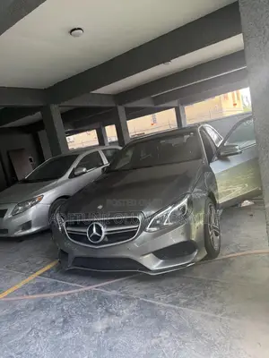 Mercedes-Benz E350 Base 4dr Sedan RWD (3.5L 6cyl 7A) 2012 Gray
