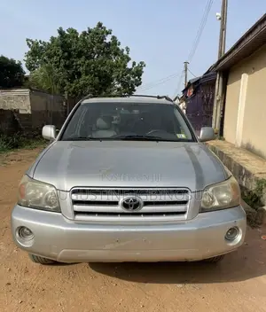 Toyota Highlander 2005 Silver
