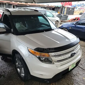 Ford Explorer Limited 4dr 4x4 (3.5L 6cyl 6A) 2012 White